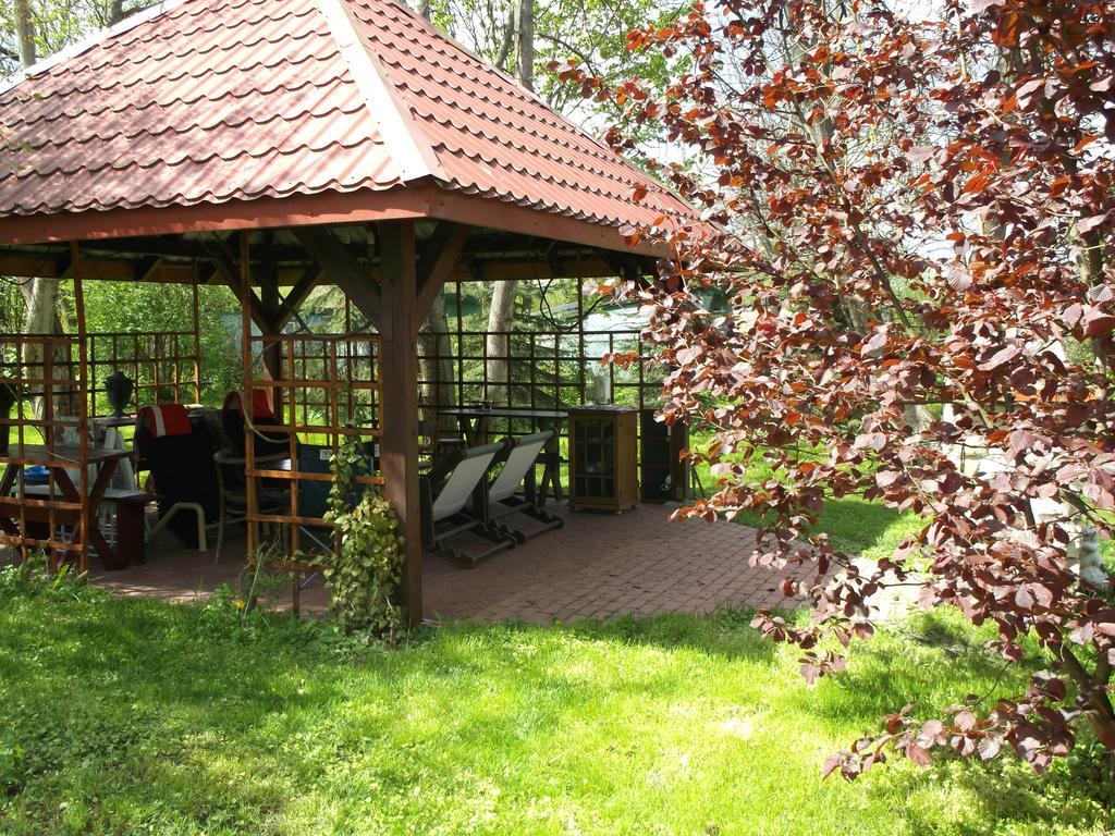 Dworek W Ogrodzie Kazimierz Dolny Luaran gambar